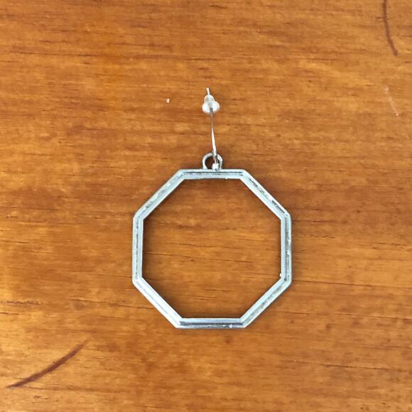 Marlyn Schiff Octagon Hoop Dangle Earrings Silver Tone Minimalist Geometric NIP - Picture 5 of 7